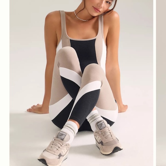 Alo Yoga Spacedye Outlines Jumpsuit Darkest Night Colorblock XL - Picture 4 of 15